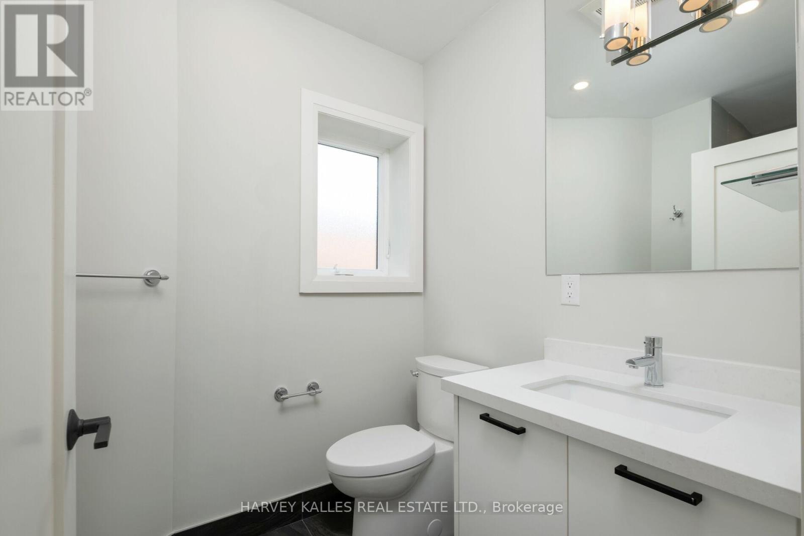 7 Edgedale Road, Toronto (North St. James Town), Ontario  M4X 1N5 - Photo 24 - C12448921