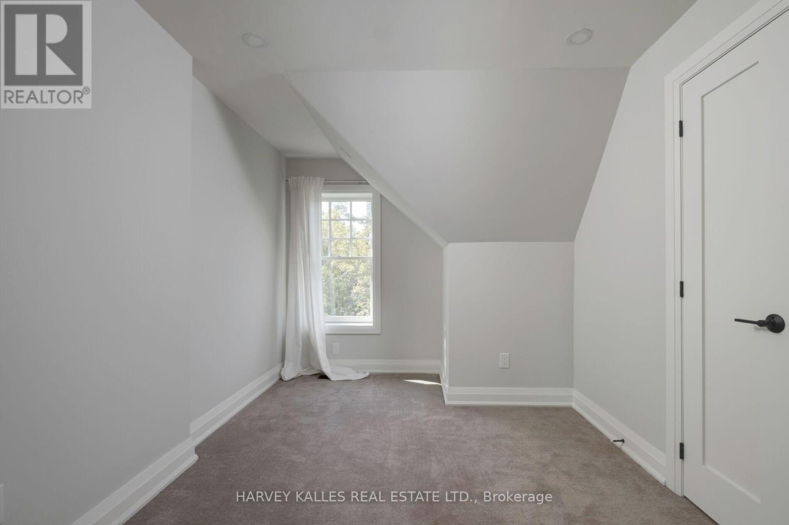 7 Edgedale Road, Toronto (North St. James Town), Ontario  M4X 1N5 - Photo 31 - C12448921