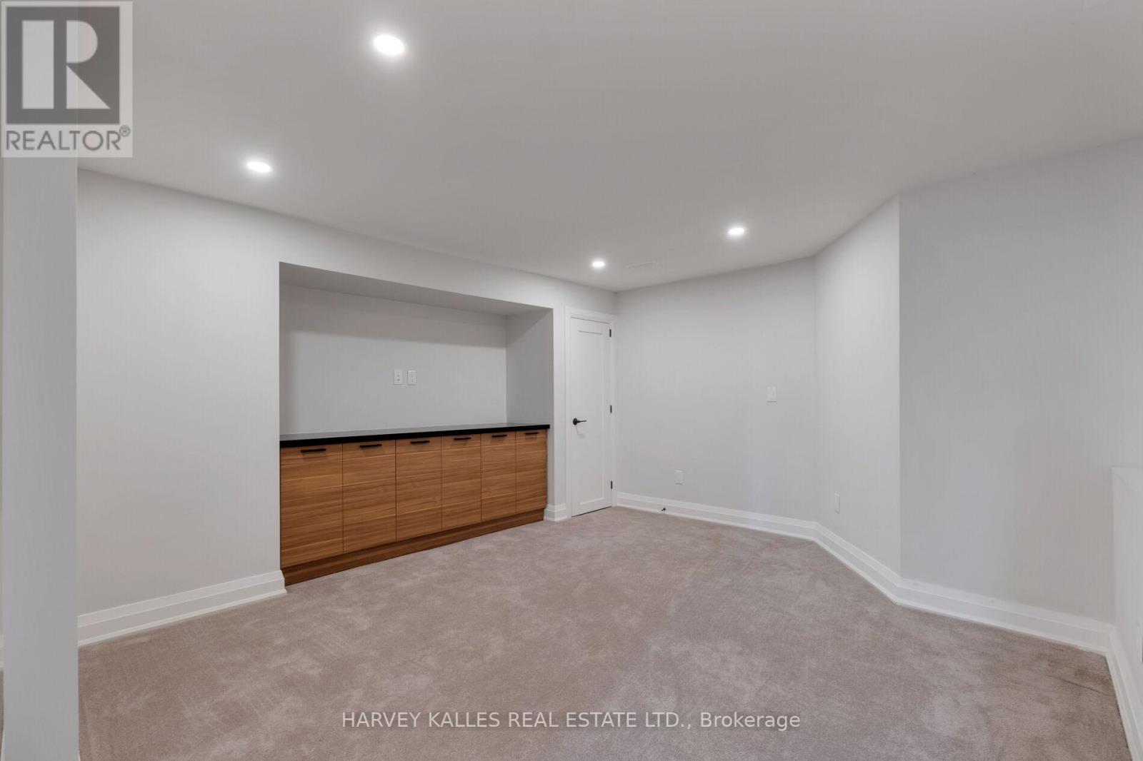 7 Edgedale Road, Toronto (North St. James Town), Ontario  M4X 1N5 - Photo 43 - C12448921