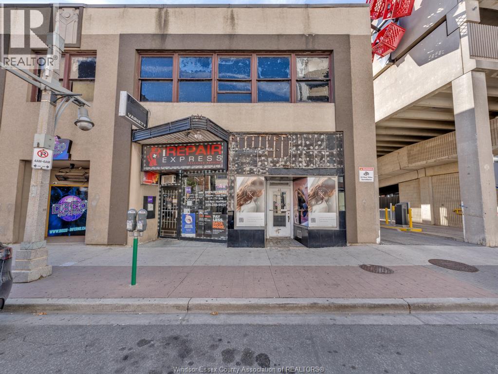 MLS# 25025402: 41 PARK STREET West, Windsor, Canada