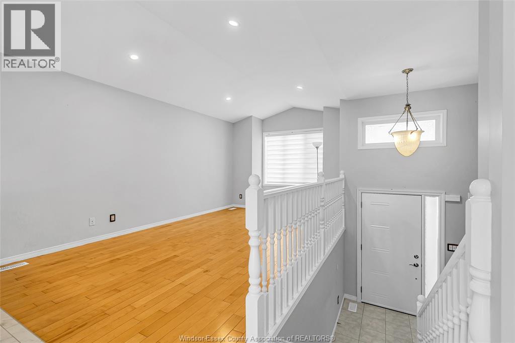 2147 Rockport Street, Windsor, Ontario  N9G 3A5 - Photo 7 - 25025147