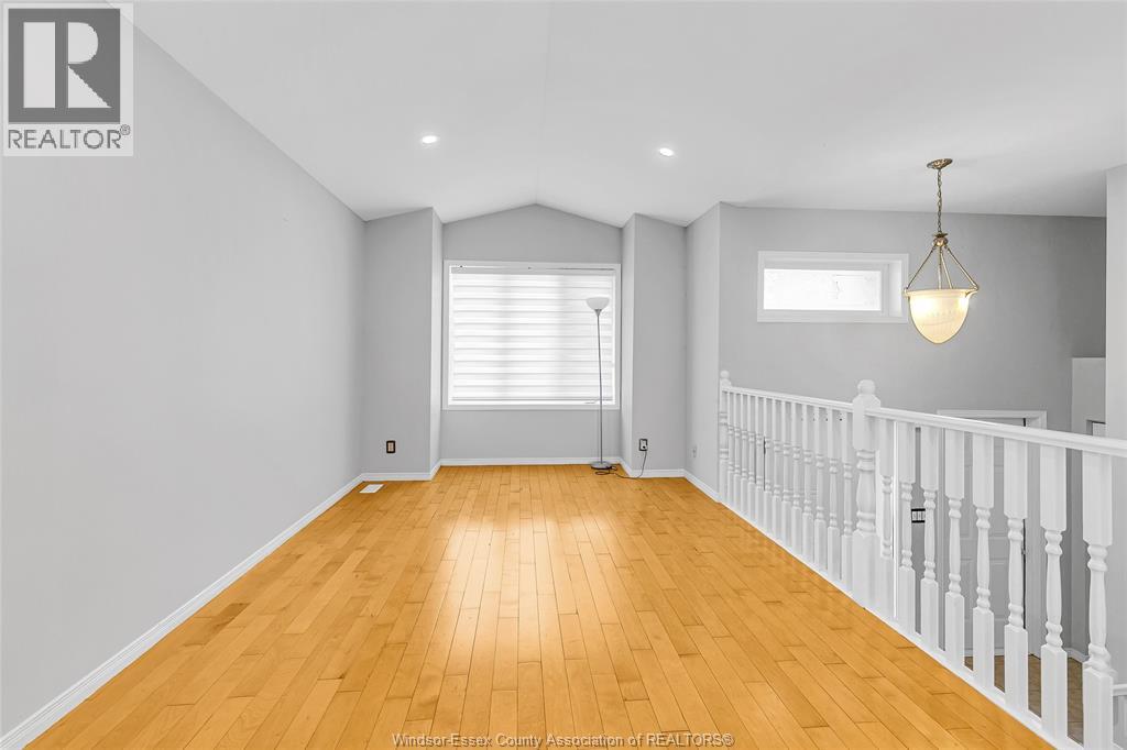 2147 Rockport Street, Windsor, Ontario  N9G 3A5 - Photo 9 - 25025147