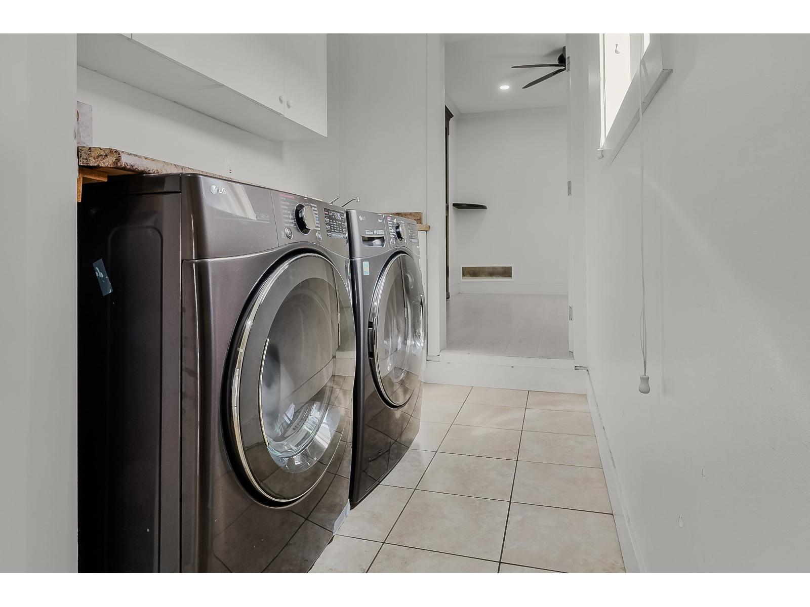 6951 196 Street, Surrey, British Columbia  V4N 5Z1 - Photo 4 - R3054471