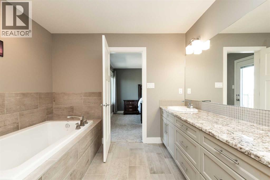523 Firelight Place W, Lethbridge, Alberta  T1J 0B8 - Photo 21 - A2248284