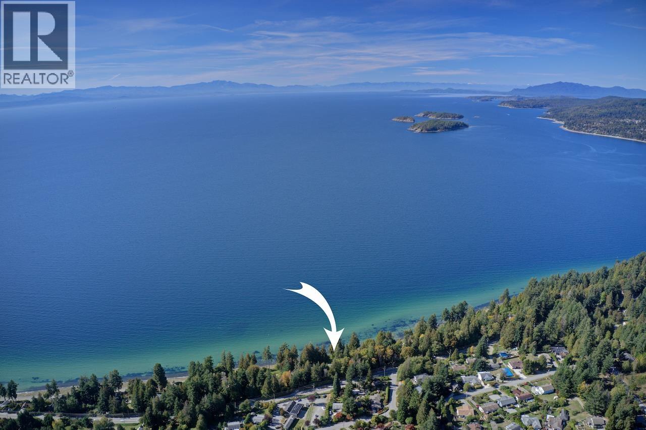 4947 SUNSHINE COAST HIGHWAY, Sechelt, British Columbia
