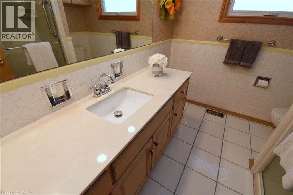 33 Dubarry Boulevard, Hamilton, Ontario  L8T 2V6 - Photo 22 - 40755921