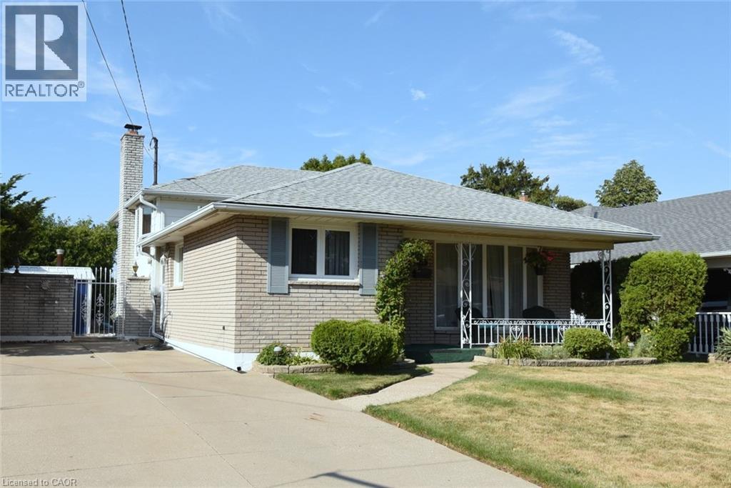33 Dubarry Boulevard, Hamilton, Ontario  L8T 2V6 - Photo 1 - 40755921