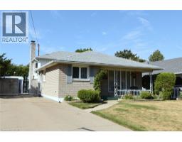 33 DUBARRY Boulevard, Hamilton, Ontario