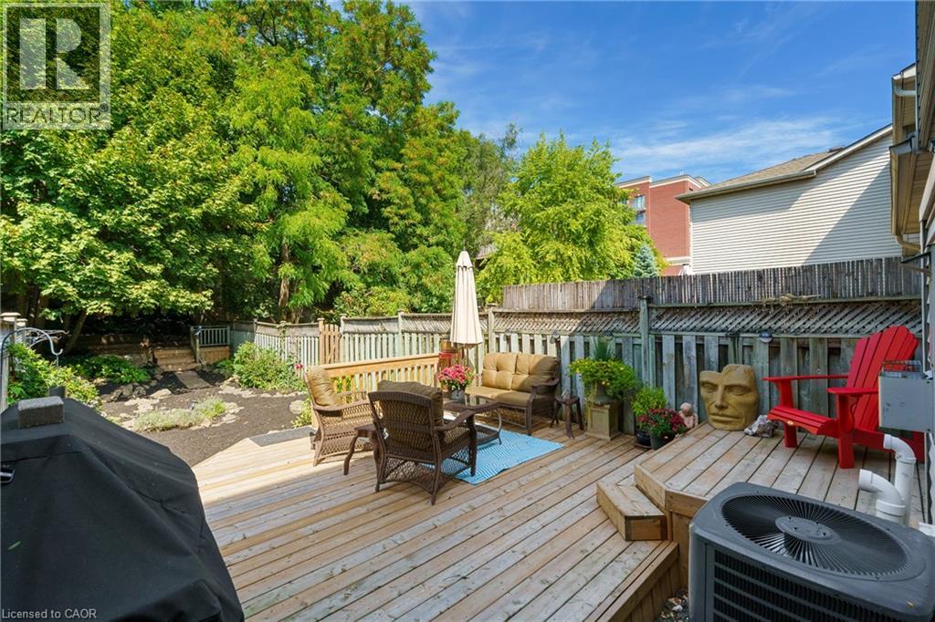 43 Fairwood Place W, Burlington, Ontario  L7T 1E4 - Photo 28 - 40776912
