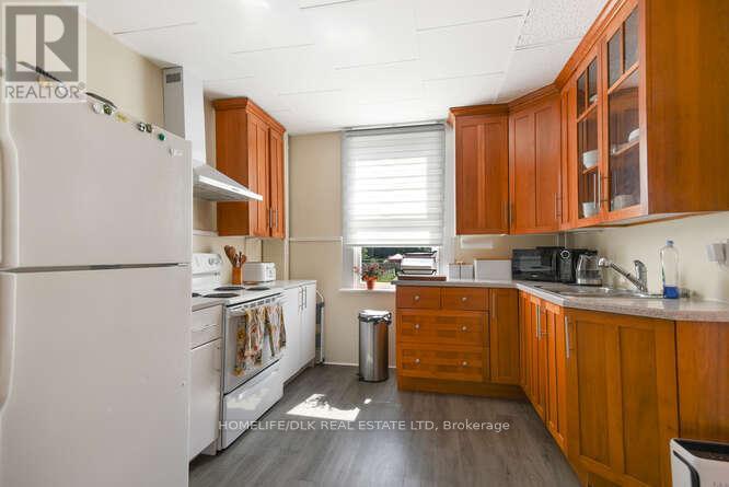 80 Perth Street, Brockville, Ontario  K6V 5C7 - Photo 11 - X12448984