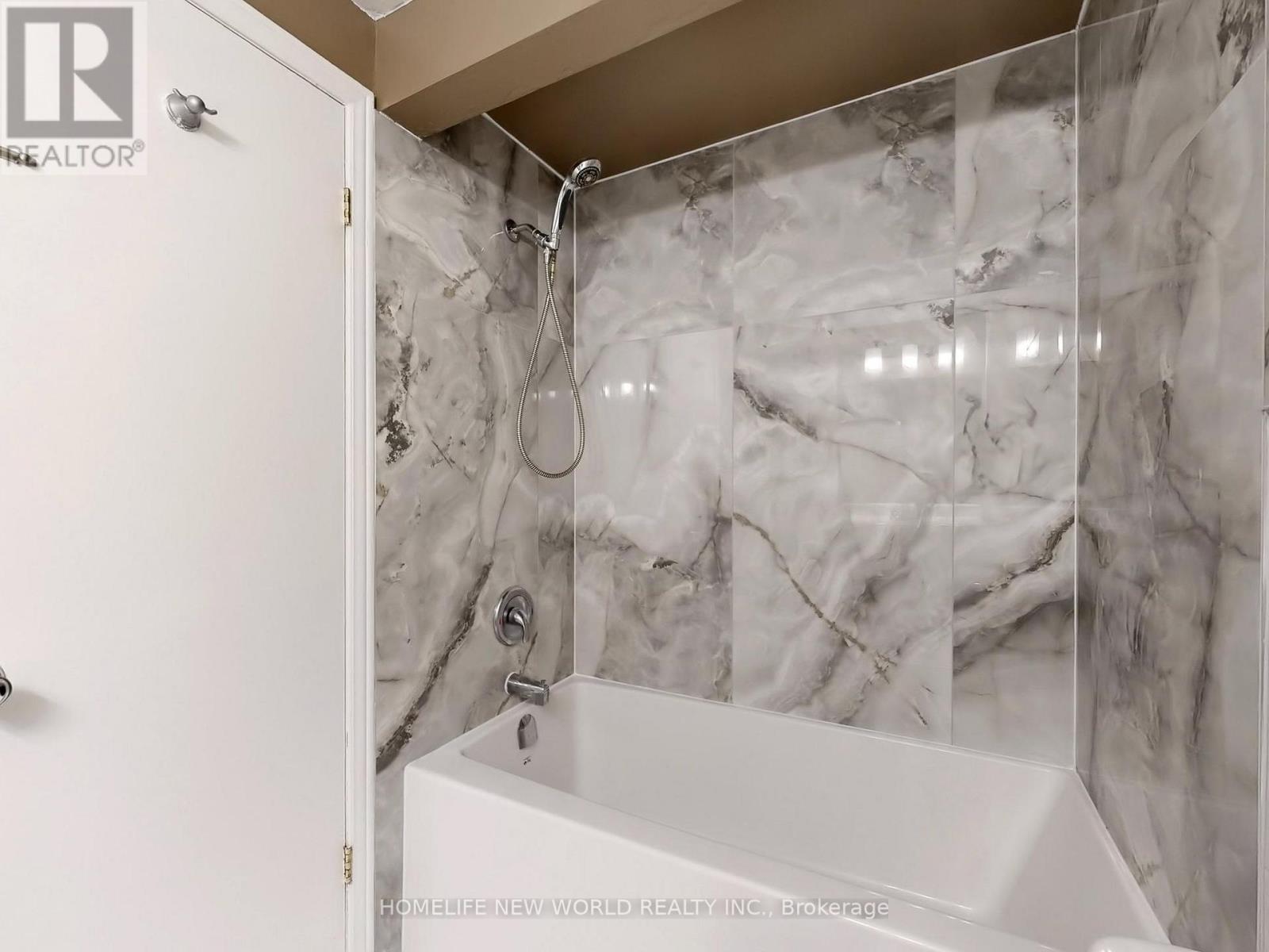 55 - 90 Crockamhill Drive, Toronto (Agincourt North), Ontario  M1S 2K9 - Photo 22 - E12448739