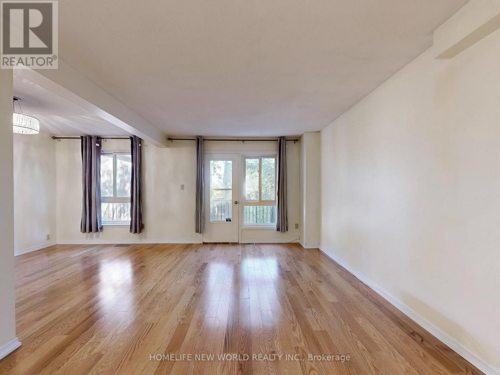 55 - 90 Crockamhill Drive, Toronto (Agincourt North), Ontario  M1S 2K9 - Photo 4 - E12448739