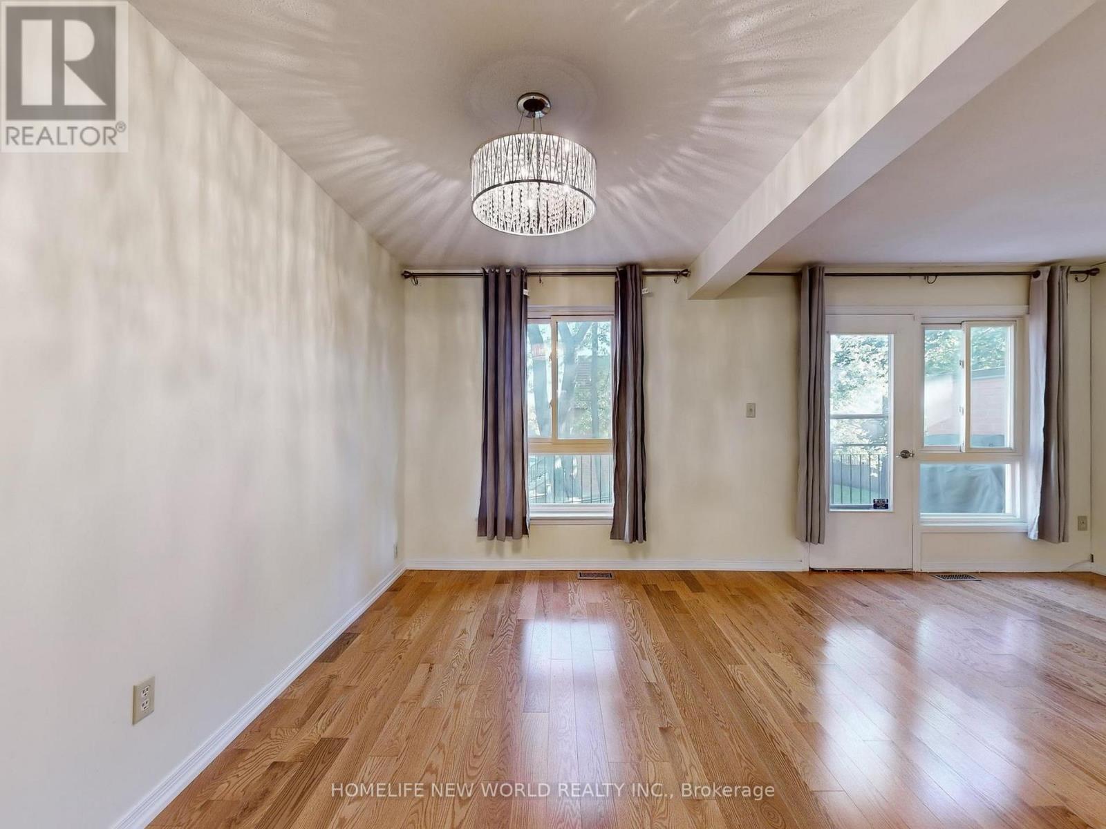 55 - 90 Crockamhill Drive, Toronto (Agincourt North), Ontario  M1S 2K9 - Photo 7 - E12448739