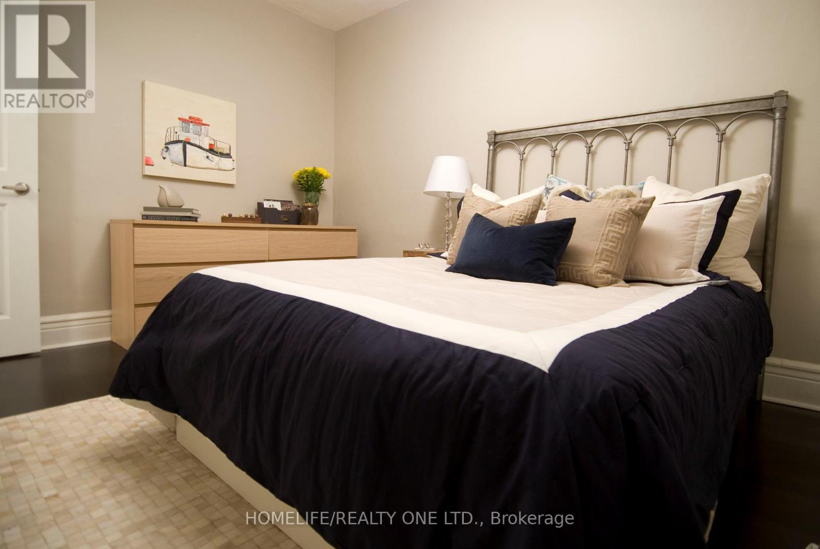 2 - 1202 Gerrard Street E, Toronto, Ontario  M4L 1Y6 - Photo 2 - E12448818