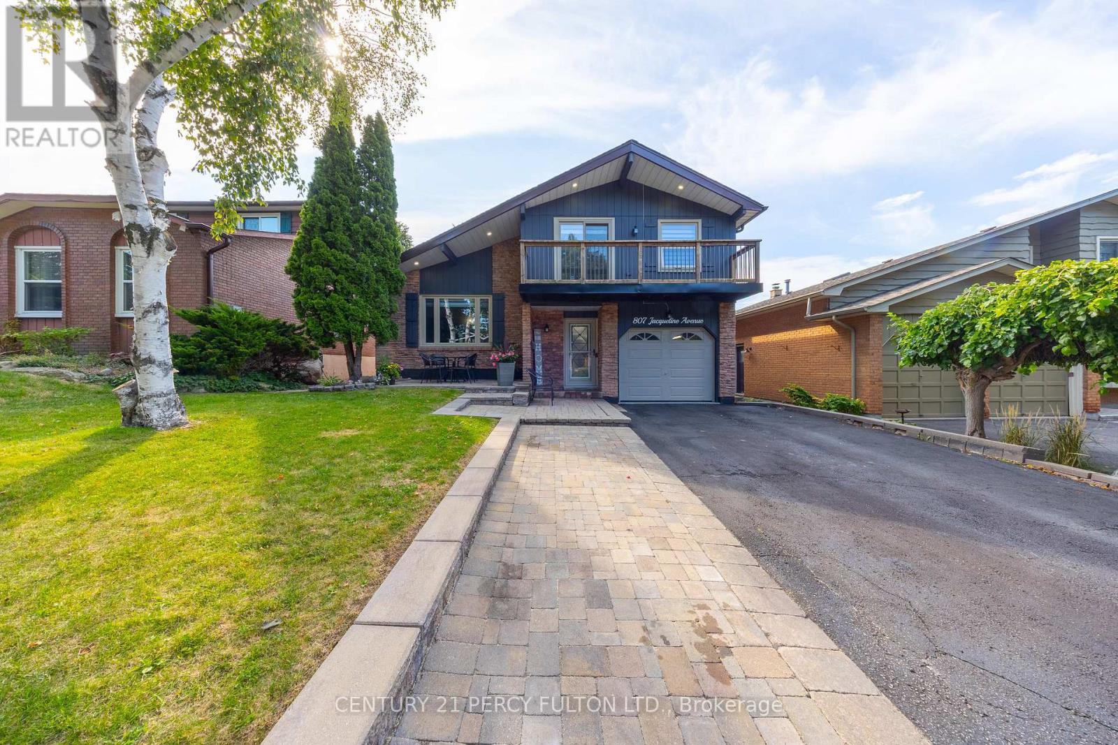 807 Jacqueline Avenue, Pickering (Amberlea), Ontario  L1V 3B2 - Photo 7 - E12448822