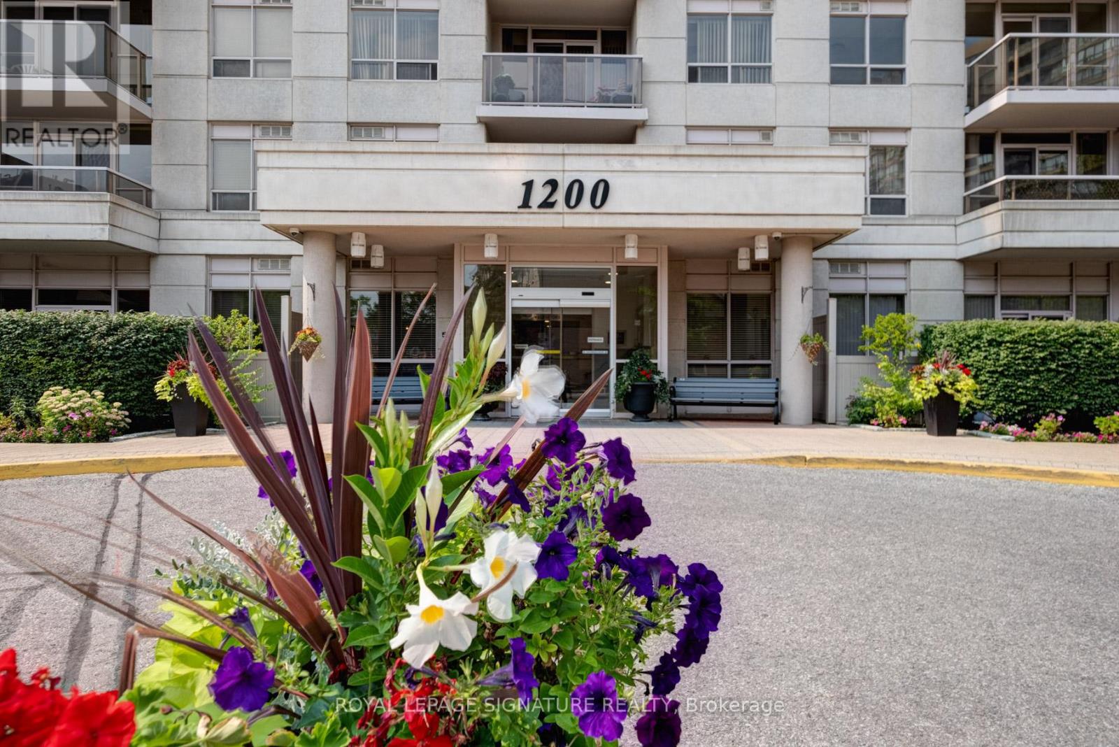 1001 - 1200 The Esplanade N, Pickering (Town Centre), Ontario  L1V 6V3 - Photo 2 - E12448876