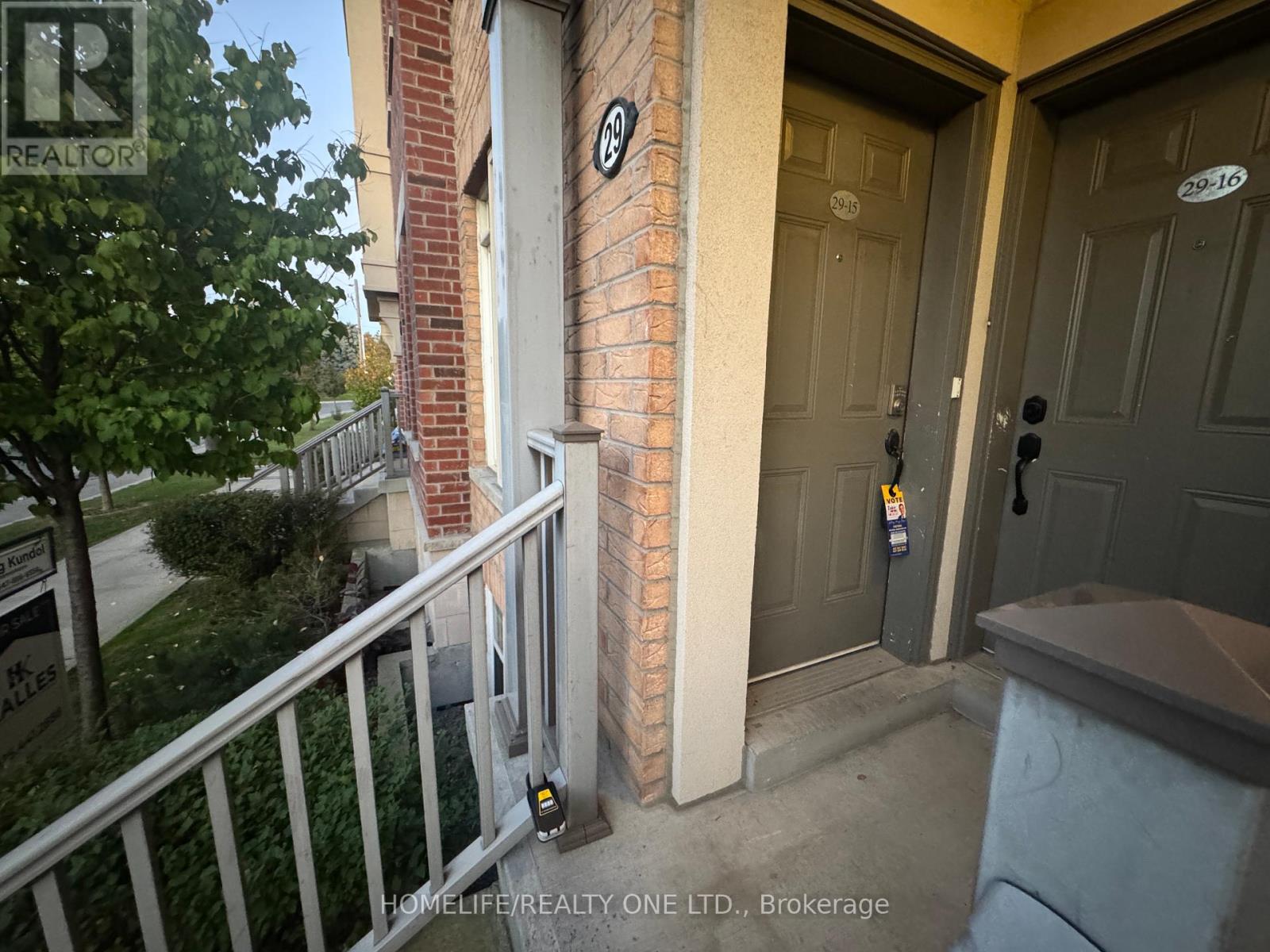 15 - 29 Island Road, Toronto (West Hill), Ontario  M1C 2P5 - Photo 2 - E12448888