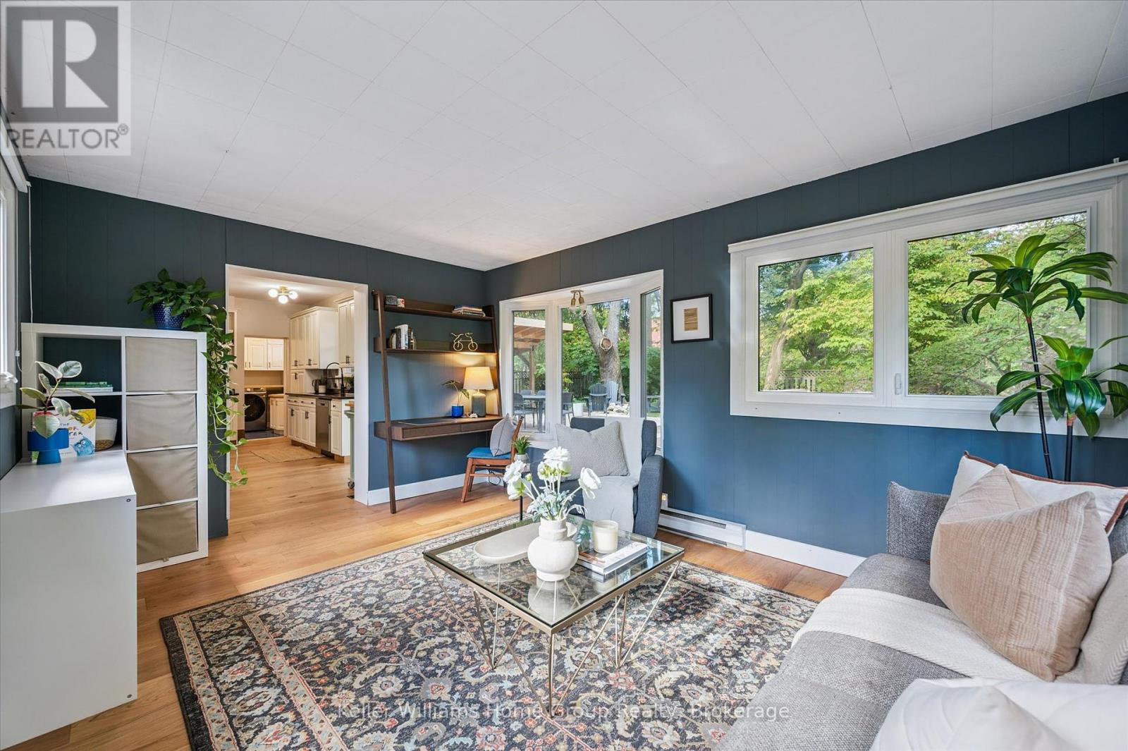 8 Crawford Street, Guelph (Dovercliffe Park/old University), Ontario  N1G 1Z1 - Photo 17 - X12448990
