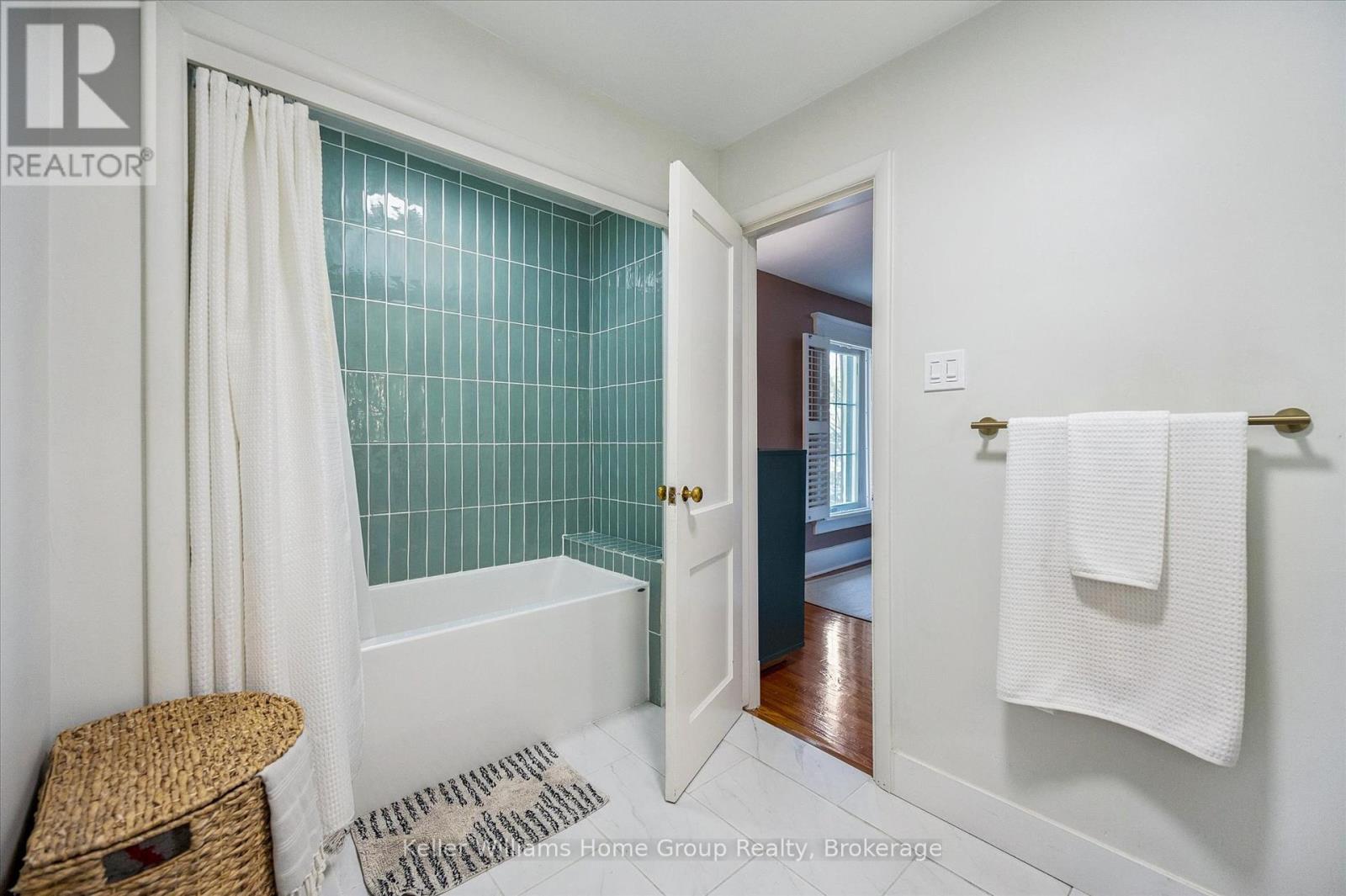 8 Crawford Street, Guelph (Dovercliffe Park/old University), Ontario  N1G 1Z1 - Photo 28 - X12448990