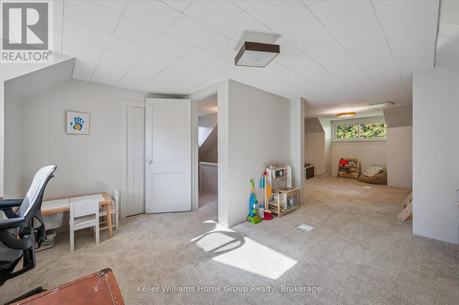 8 Crawford Street, Guelph (Dovercliffe Park/old University), Ontario  N1G 1Z1 - Photo 33 - X12448990