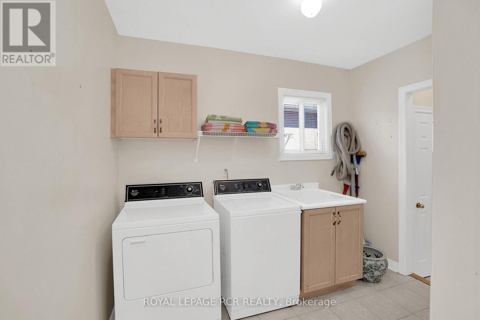 70 Zucchet Court, Vaughan (East Woodbridge), Ontario  L4L 8T7 - Photo 18 - N12448731