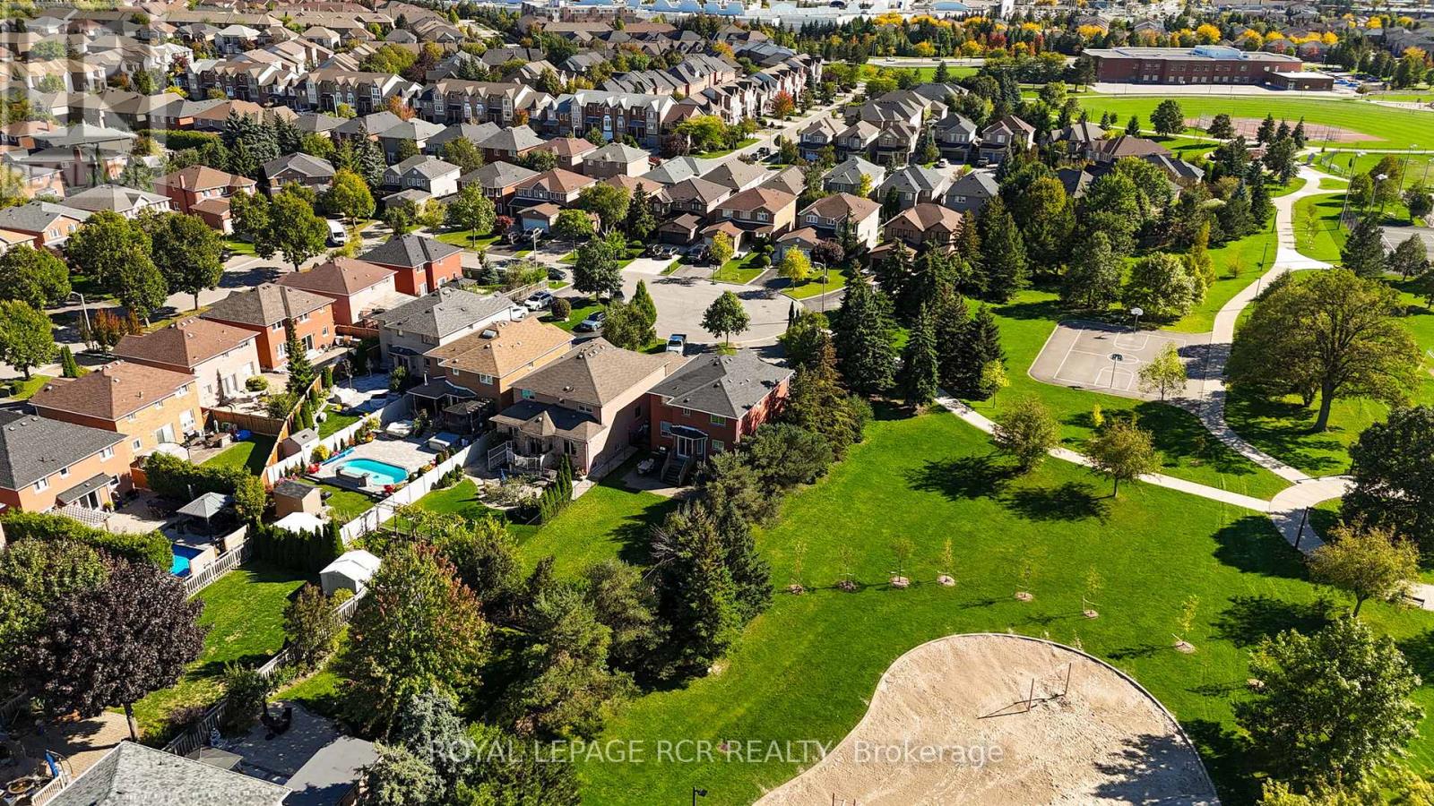 70 Zucchet Court, Vaughan (East Woodbridge), Ontario  L4L 8T7 - Photo 33 - N12448731