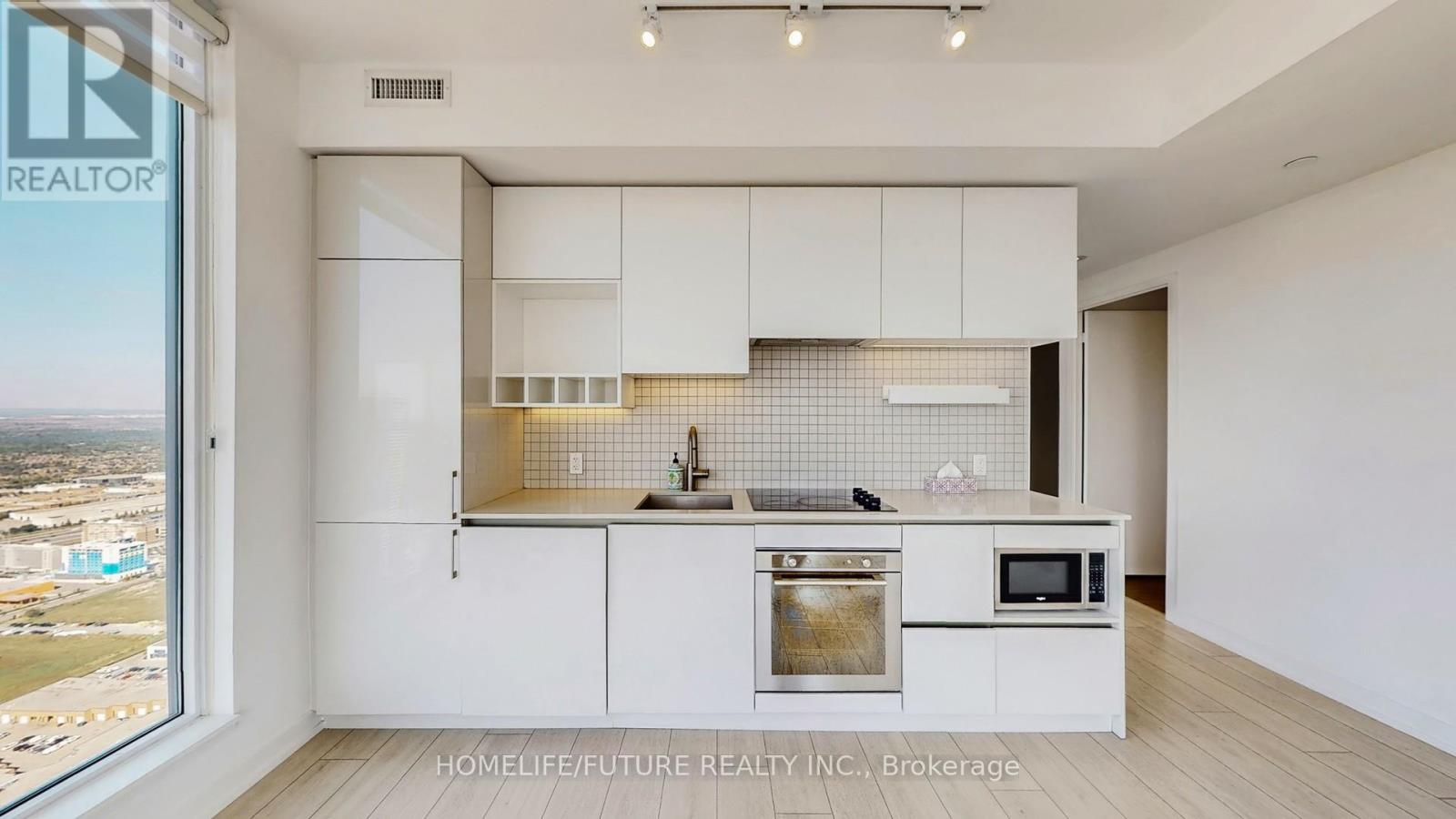 6009 - 5 Buttermill Avenue, Vaughan (Vaughan Corporate Centre), Ontario  L4K 0J5 - Photo 14 - N12448790