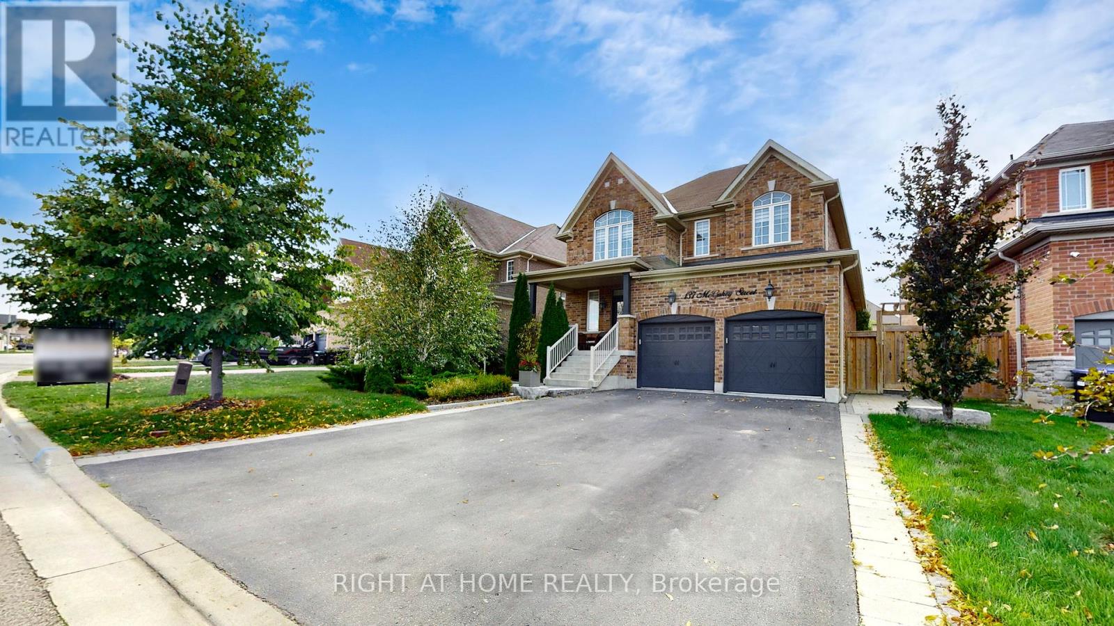 137 Mcgahey Street, New Tecumseth (Tottenham), Ontario  L0G 1W0 - Photo 2 - N12448816
