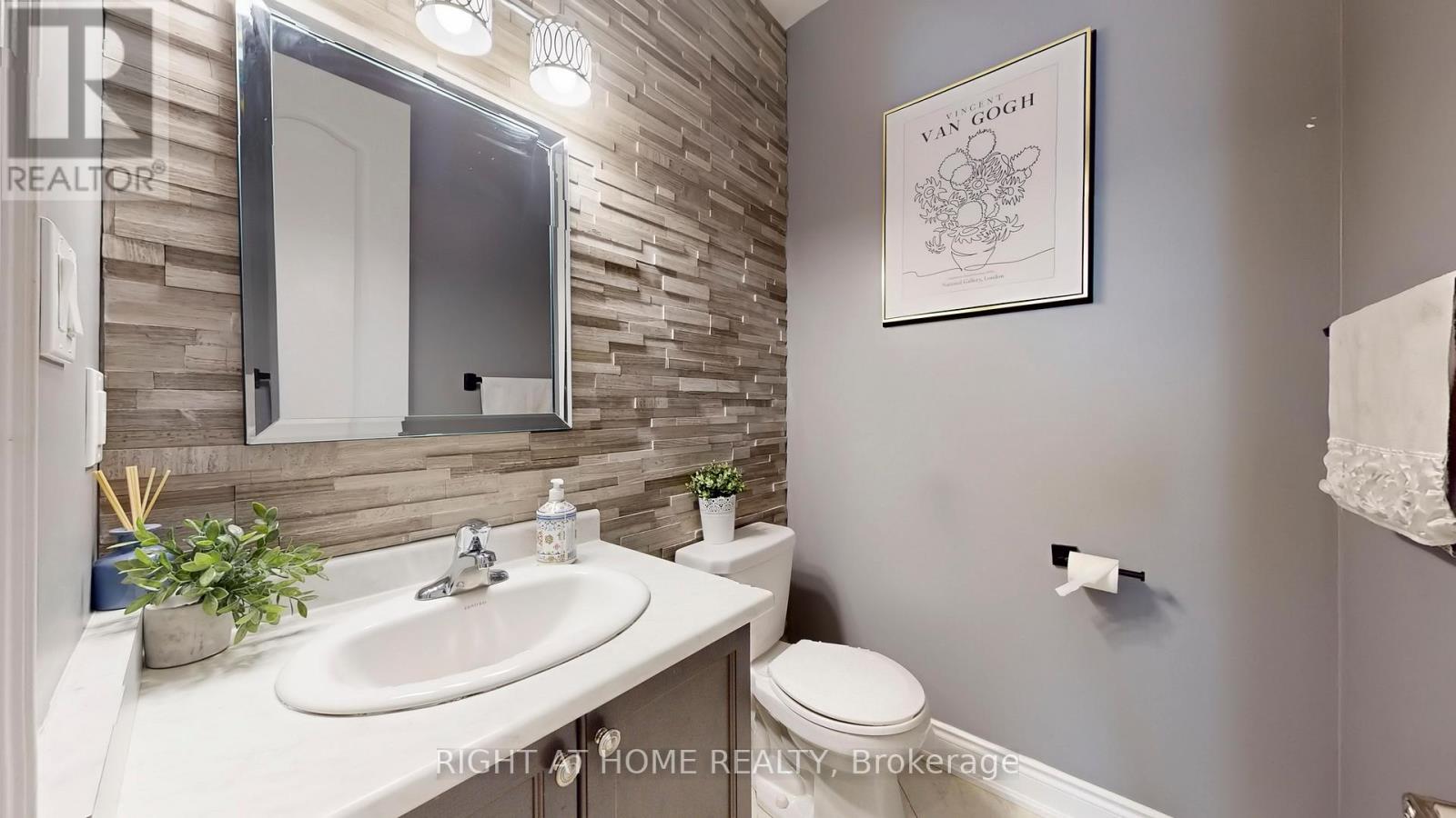 137 Mcgahey Street, New Tecumseth (Tottenham), Ontario  L0G 1W0 - Photo 24 - N12448816