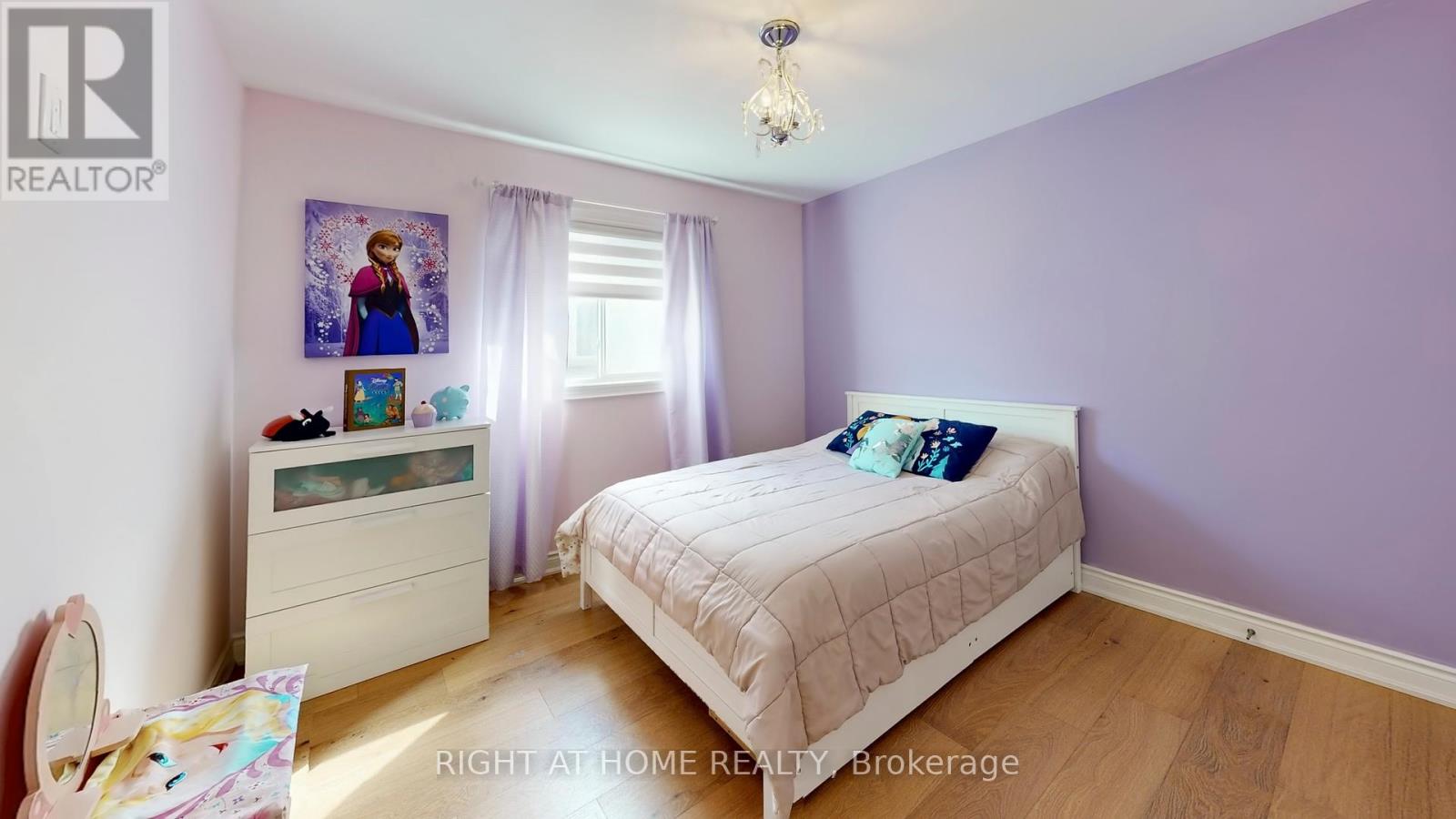 137 Mcgahey Street, New Tecumseth (Tottenham), Ontario  L0G 1W0 - Photo 33 - N12448816