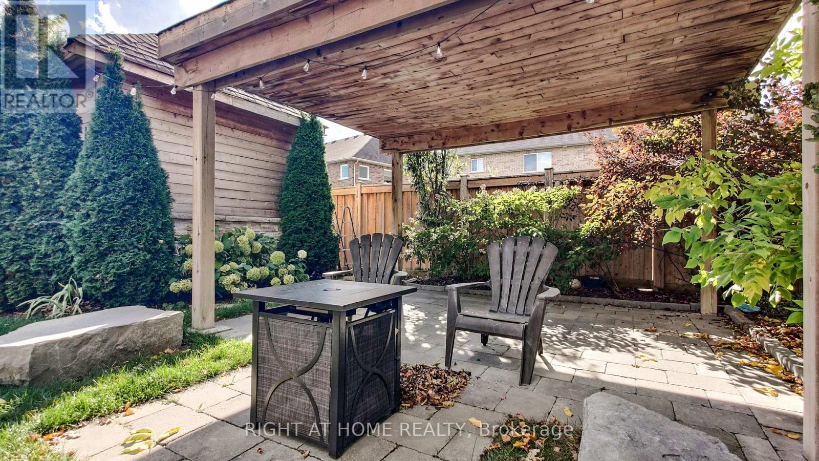 137 Mcgahey Street, New Tecumseth (Tottenham), Ontario  L0G 1W0 - Photo 50 - N12448816