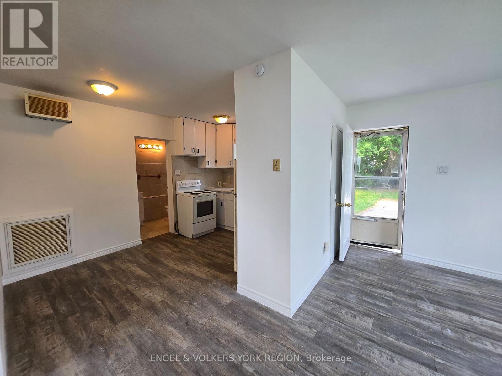 1 - 41 Essa Road S, New Tecumseth, Ontario  L9R 1N6 - Photo 2 - N12448826