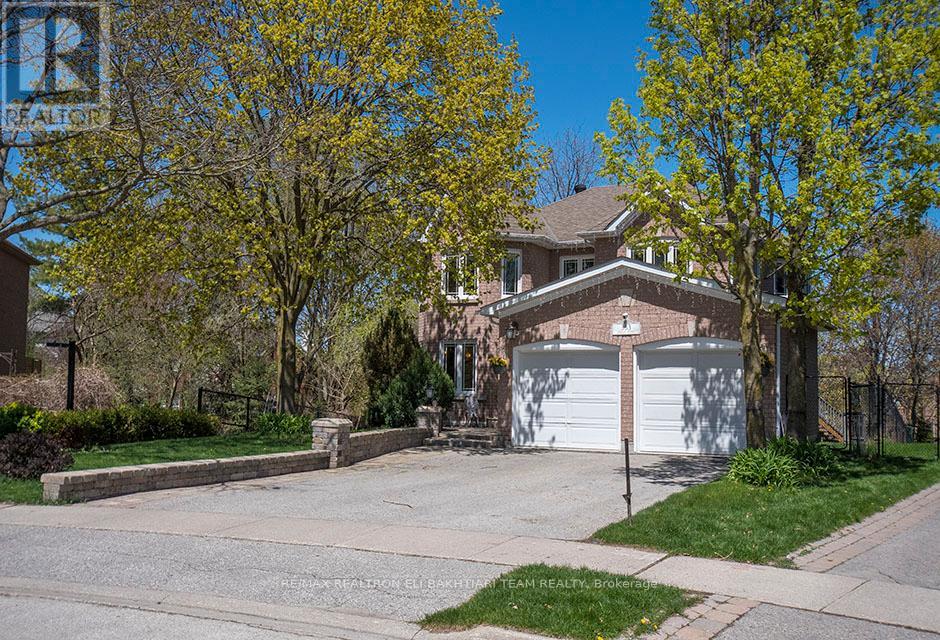 353 Meegan Court, Newmarket (Summerhill Estates), Ontario  L3X 2B7 - Photo 4 - N12448854