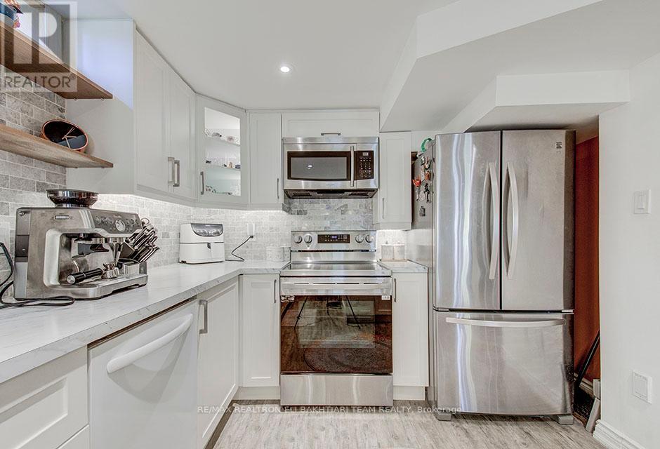 353 Meegan Court, Newmarket (Summerhill Estates), Ontario  L3X 2B7 - Photo 48 - N12448854