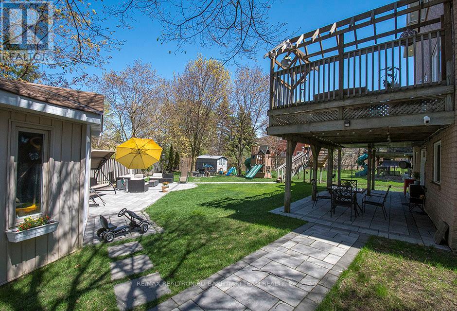 353 Meegan Court, Newmarket (Summerhill Estates), Ontario  L3X 2B7 - Photo 6 - N12448854