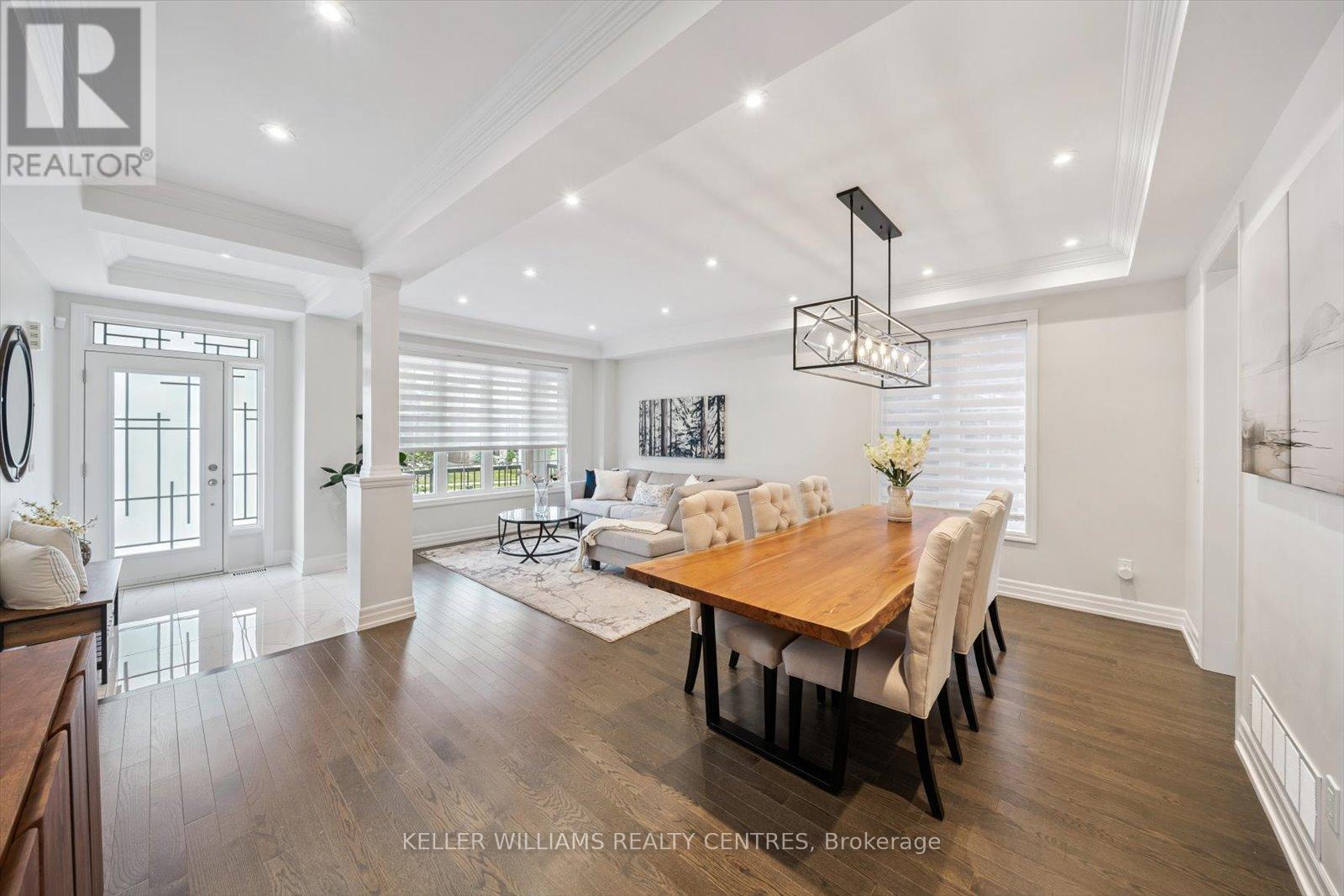 57 Charlotte Abby Drive, East Gwillimbury (Holland Landing), Ontario  L9N 1G5 - Photo 11 - N12448879