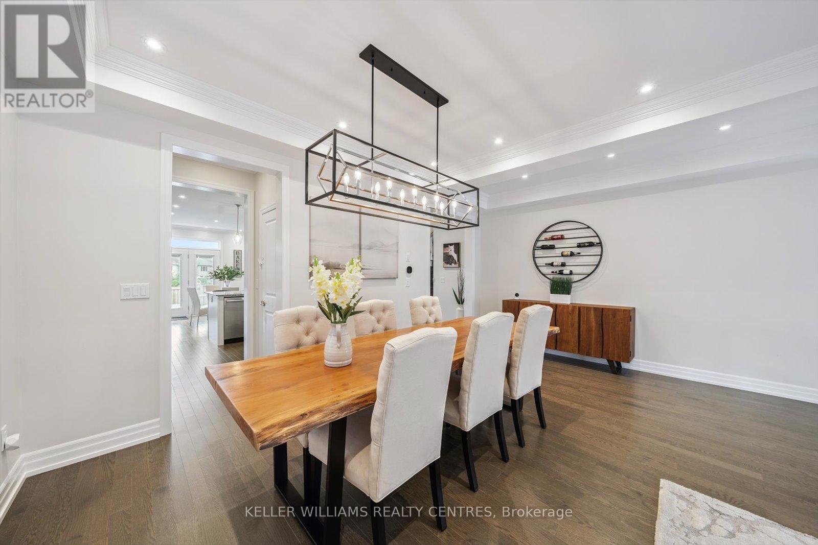 57 Charlotte Abby Drive, East Gwillimbury (Holland Landing), Ontario  L9N 1G5 - Photo 13 - N12448879