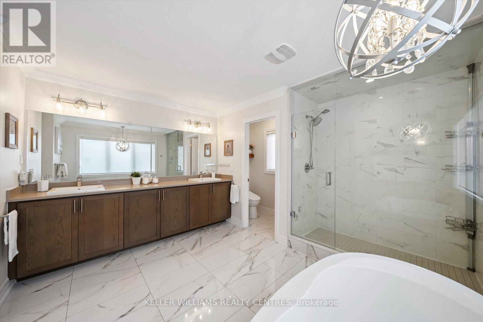 57 Charlotte Abby Drive, East Gwillimbury (Holland Landing), Ontario  L9N 1G5 - Photo 34 - N12448879