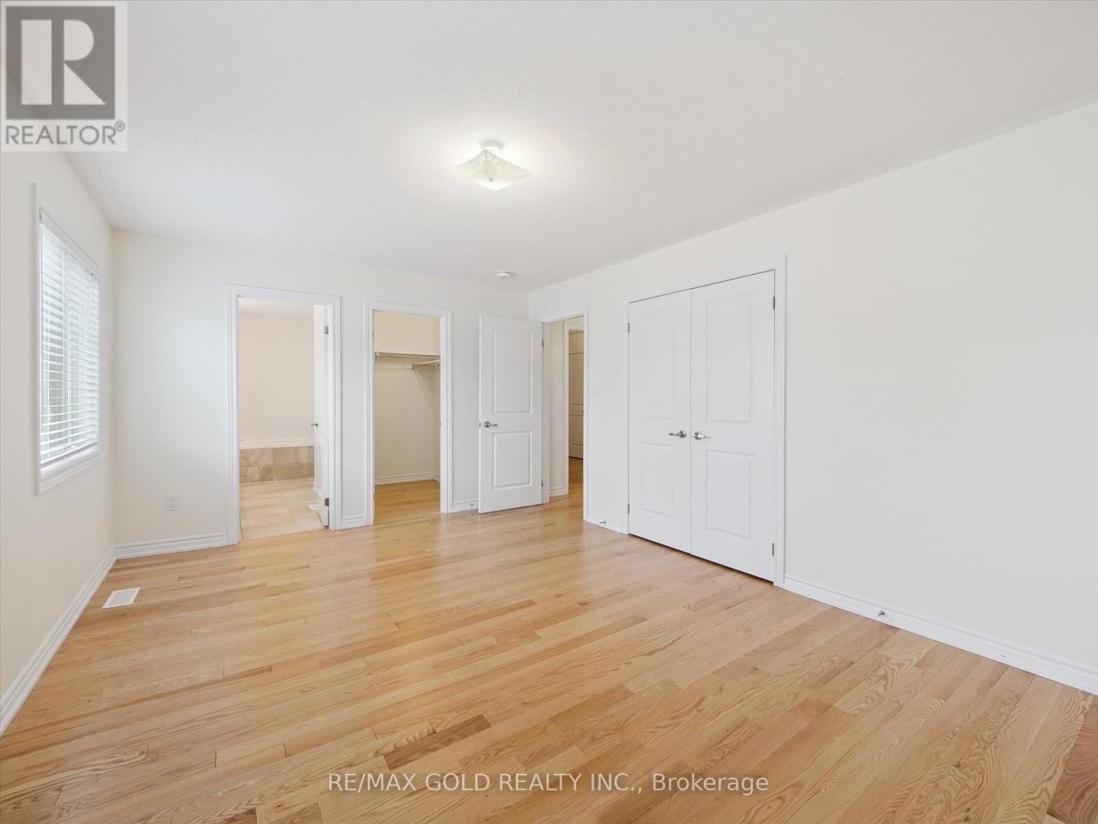 Upper - 6 Bannister Road, Barrie, Ontario  L9J 0L5 - Photo 25 - S12448907