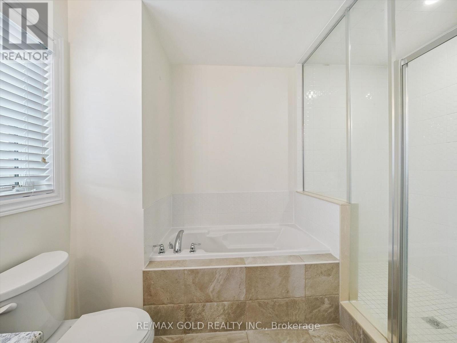 Upper - 6 Bannister Road, Barrie, Ontario  L9J 0L5 - Photo 28 - S12448907