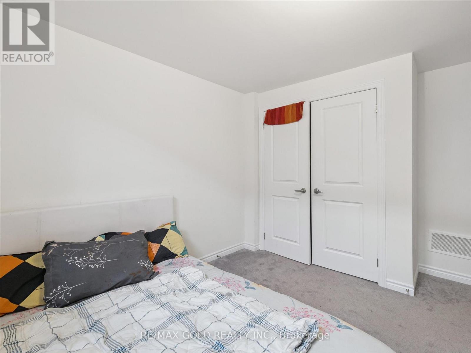 Bsmt - 6 Bannister Road, Barrie, Ontario  L9J 0L5 - Photo 13 - S12448918