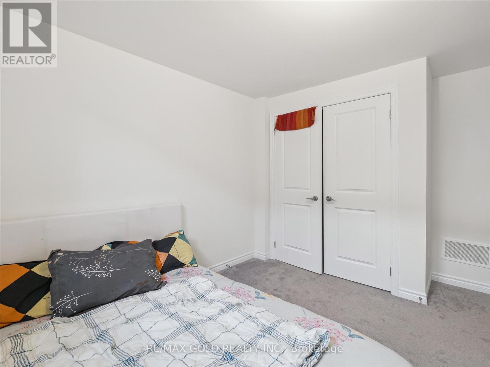 Bsmt - 6 Bannister Road, Barrie, Ontario  L9J 0L5 - Photo 14 - S12448918