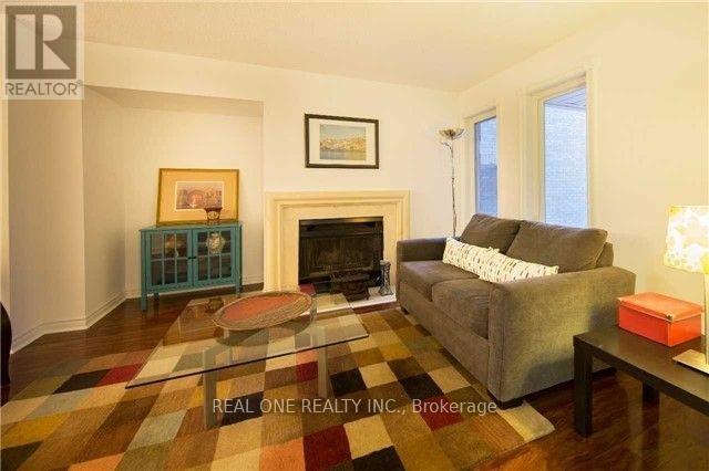 1261 Valerie Crescent, Oakville, Ontario  L6J 7E9 - Photo 6 - W12424494