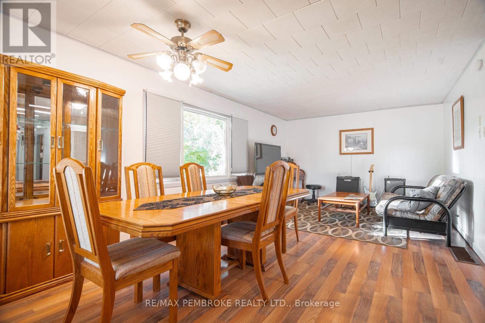 2617 Snake River Line, Laurentian Valley, Ontario  K0J 1K0 - Photo 5 - X12448951
