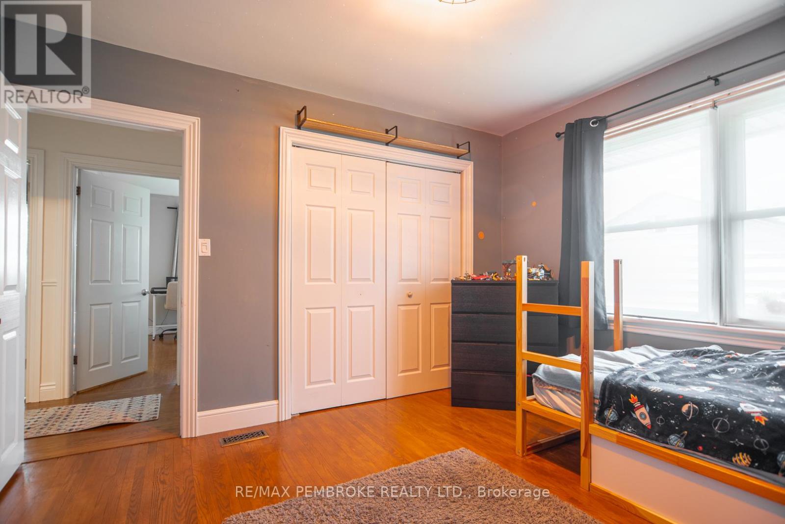 526 Esther Street, Pembroke, Ontario  K8A 3E7 - Photo 18 - X12448956