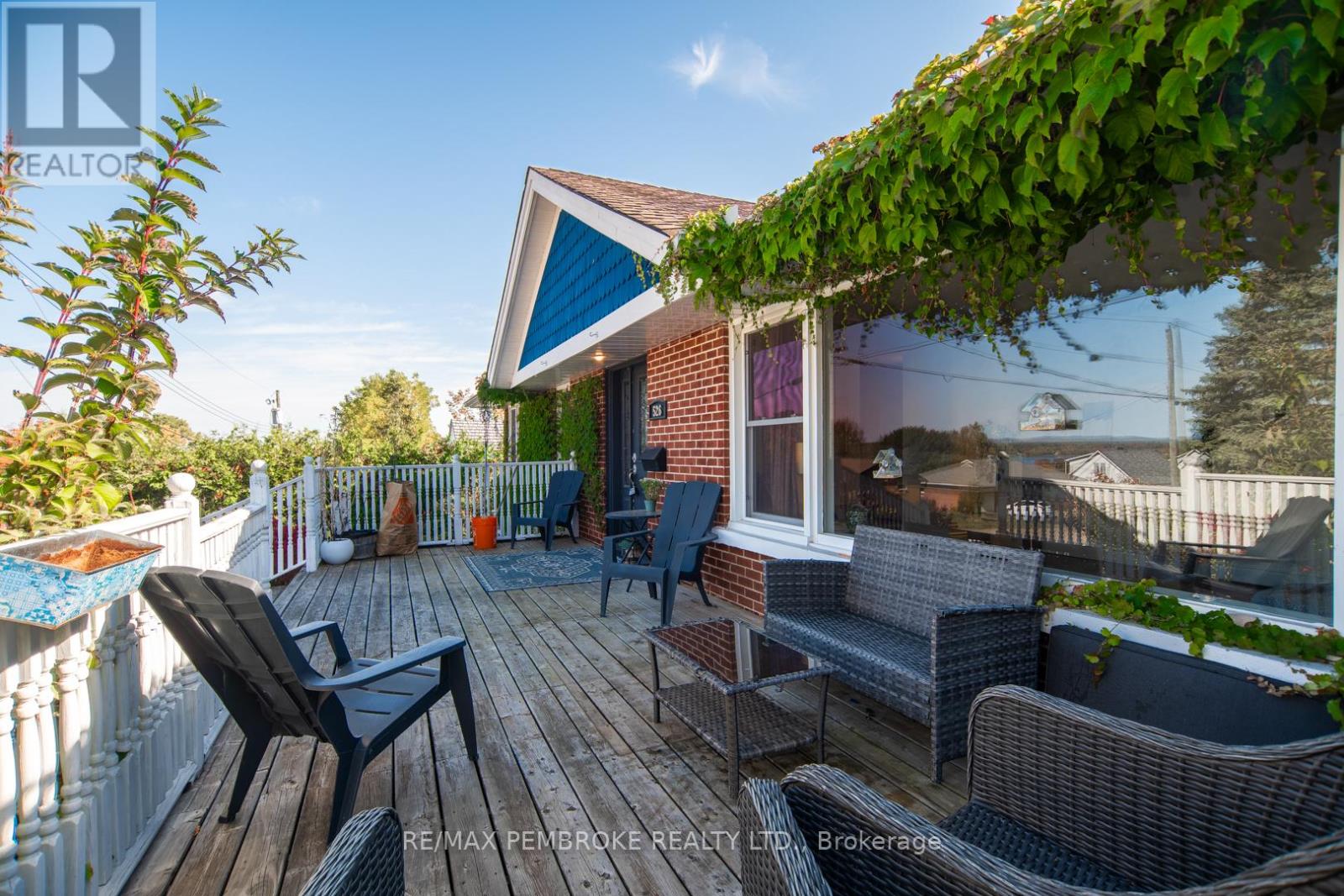 526 Esther Street, Pembroke, Ontario  K8A 3E7 - Photo 37 - X12448956