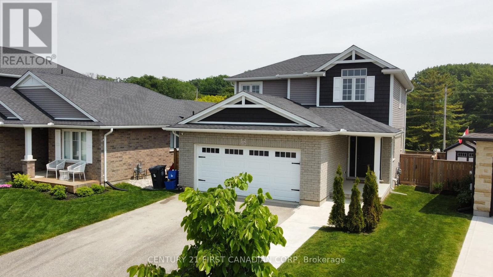 226 Emery Street, Central Elgin, Ontario  N5L 0A5 - Photo 1 - X12448787