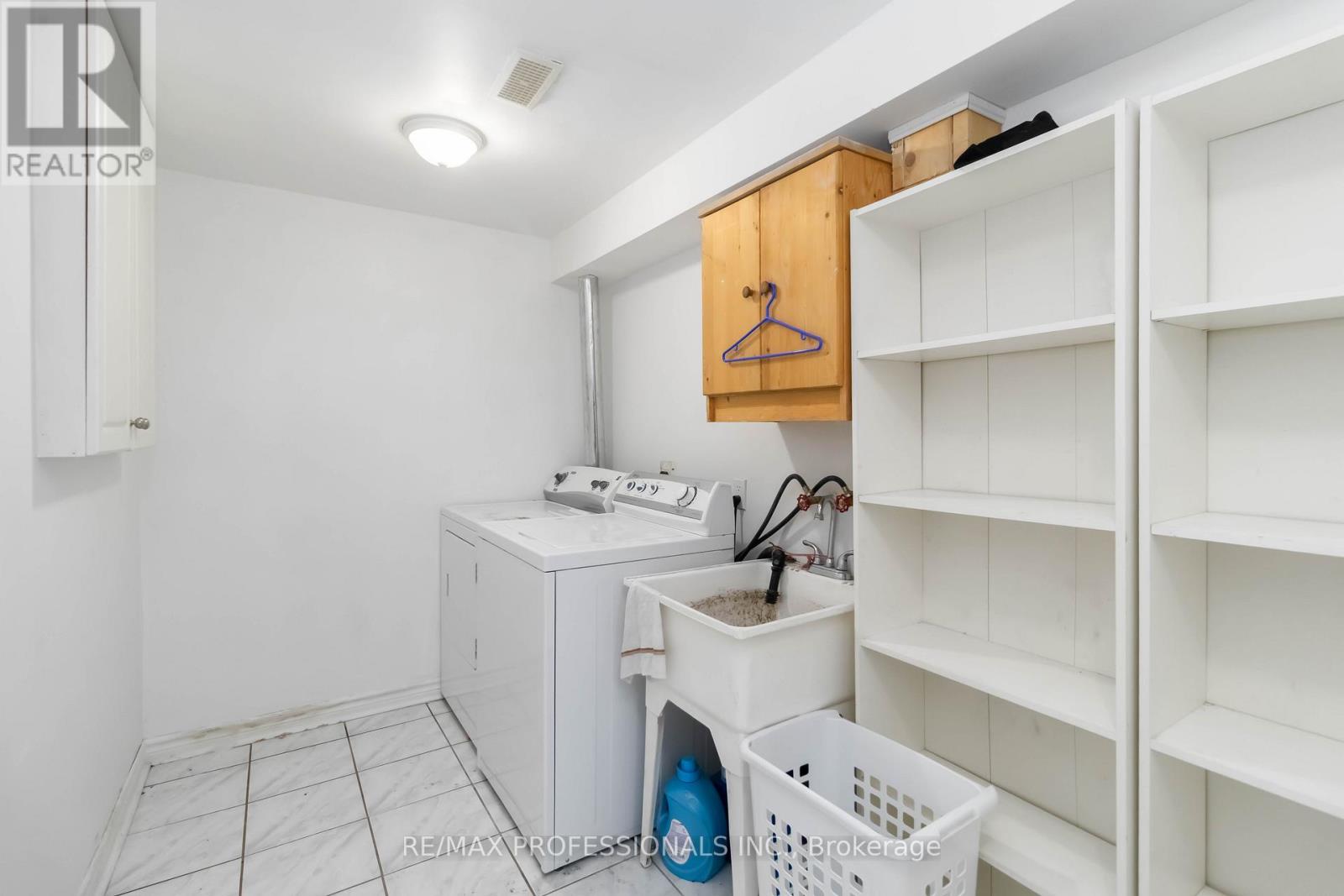 Bsmnt - 3073 Ireson Court, Mississauga, Ontario  L4T 1N7 - Photo 15 - W12448732