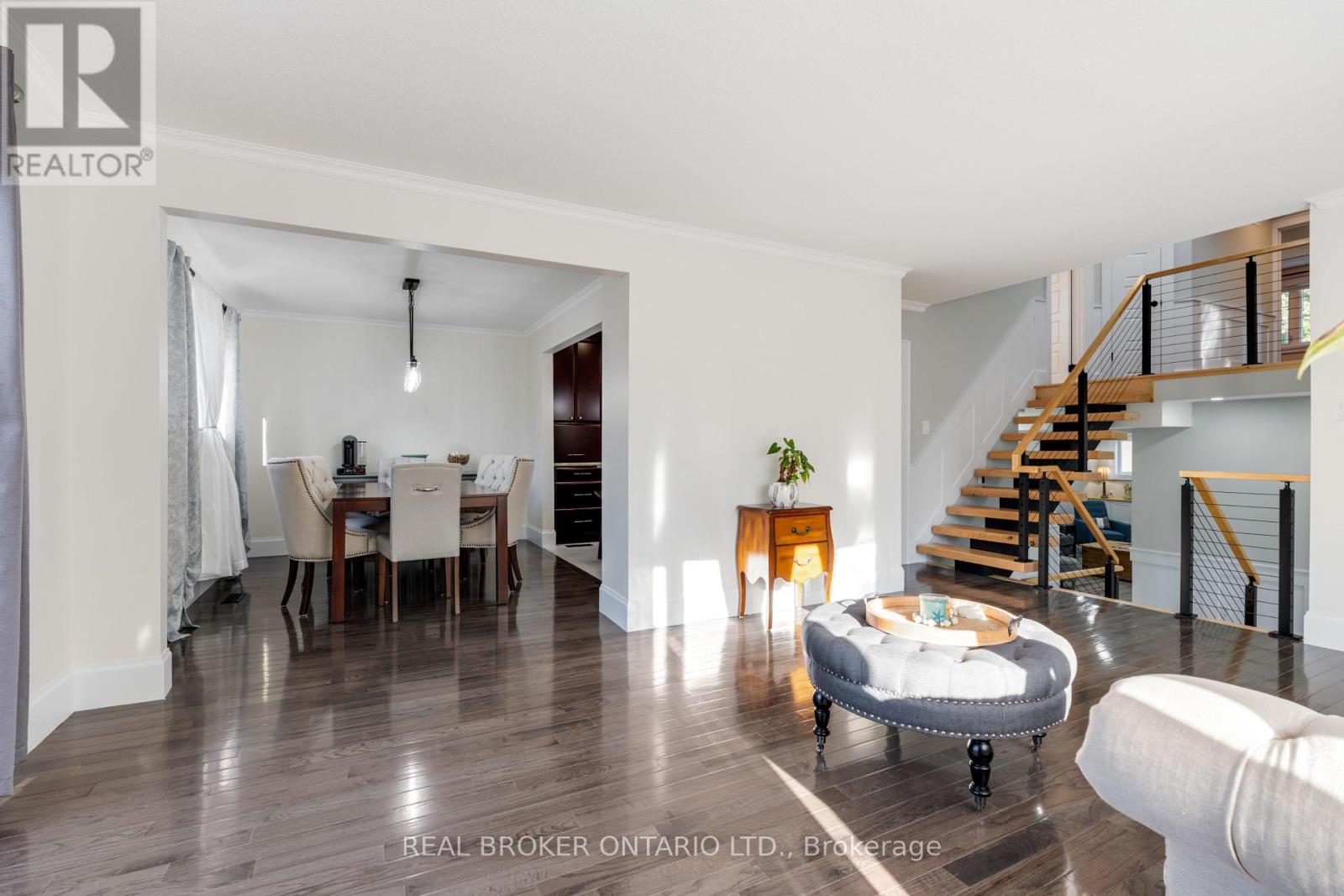 13 Pine Tree Crescent, Brampton (Brampton East), Ontario  L6W 1C7 - Photo 13 - W12448740