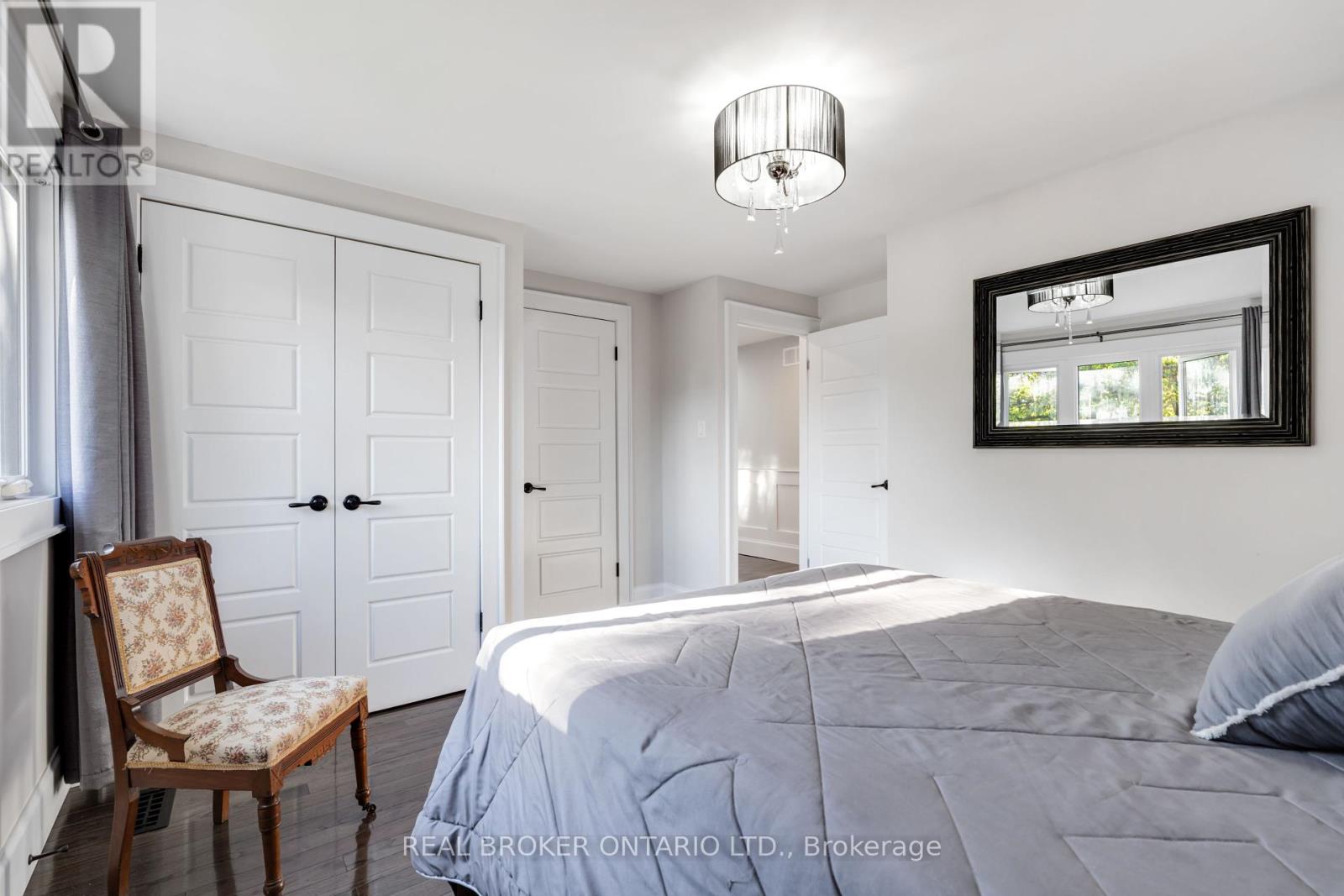 13 Pine Tree Crescent, Brampton (Brampton East), Ontario  L6W 1C7 - Photo 37 - W12448740
